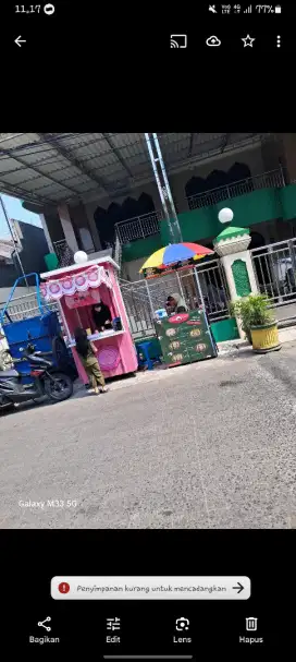 Booth jualan area sungai bambu kondisi bekas