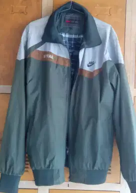 Jaket prasut nike T90