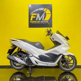 Honda PCX 150 2019 putih cash kredit