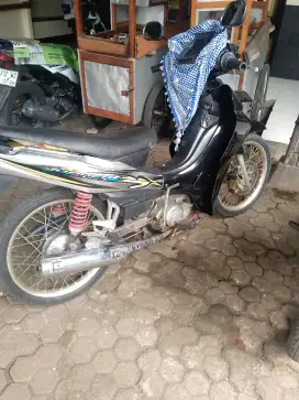 Velg jari jari merk rossi
