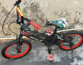 Sepeda wimcycle ukuran 16 istimewa pool kondisi 95%