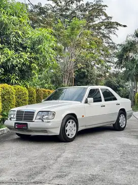 Mercedes Benz E320 W124 Matic Masterpiece1995