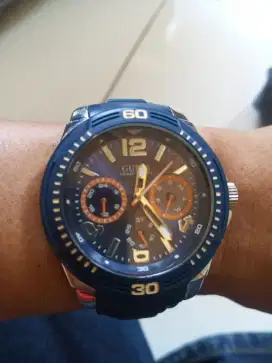 Jual jam tangan Guess rubber W0967G2