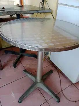 Meja cafe stainles bulat
