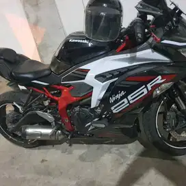 Kawasaki ninja zx25R tahun 2020