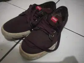 Sepatu SCH sz 43 suede