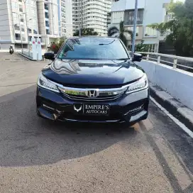 Honda Accord VTIL Facelift 2017 hitam terawat full spek record