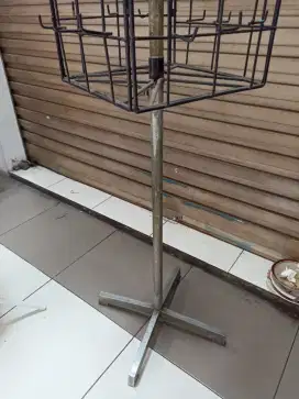 Rak gantung untuk alat tulis ,mainan