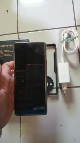 Dijual realme 11 pro plus like new istimewa