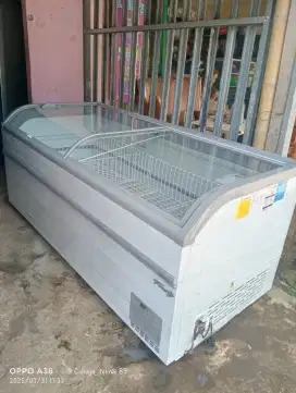 frezerbok sleding kaca,,merk FROZTY ( 1000 ltr )