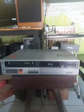 Sony video cassette recorder SL- C9E PAL