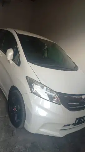 Honda Freed 2012 Bensin
