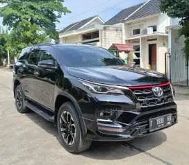 TOYOTA FORTUNER VRZ DIESEL AT 2021