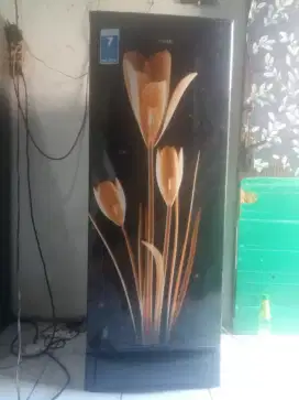 Di jual kulkas Aqua 1 pintu
