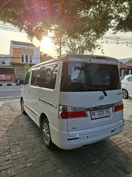Luxio X 2019 Putih