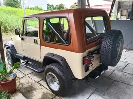 Jeep cj 7 1981 Bensin kondisi istimewa