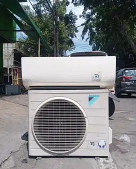 AC Daikin Thailand 1,5 PK R 32 2nd +pasang Free Ongkir Sejabotabek