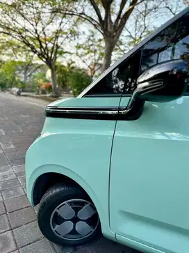 Wuling EV Long Range 300 2023 two tone