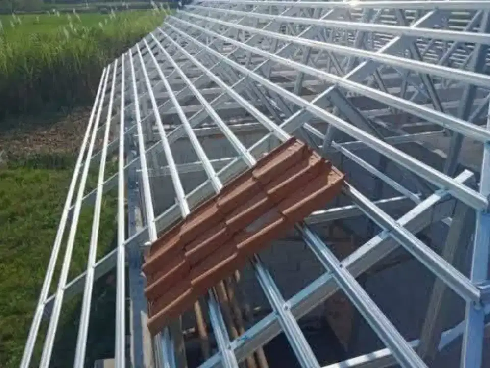 TUKANG BAJA RINGAN ATAP BOCOR &FLAPON FVC