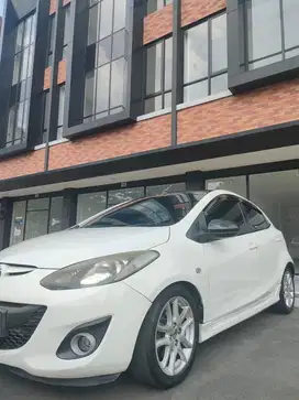 Mazda 2 2012 Bensin