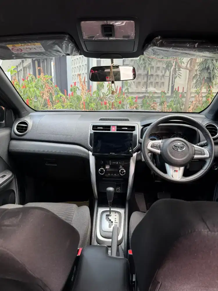 Toyota Rush Tipe GR Hitam 2024