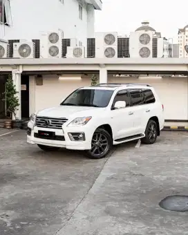 Lexus LX570 2011 Bensin