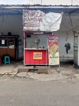 Gerobak ukuran 2 x 2 m