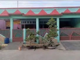 Di Jual 2 rumah bersebelahan