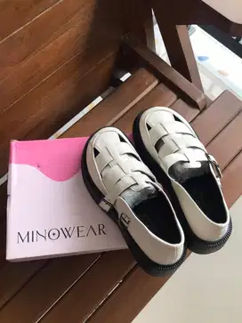 SEPATU DOCMART WANITA MODIS KALIYAH MINOWEAR