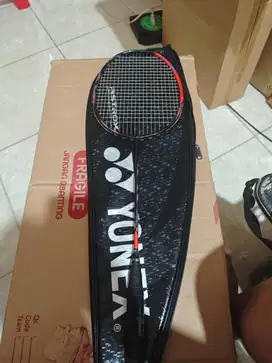 Di jual Raket Badminton Astrox 77 Pro Original