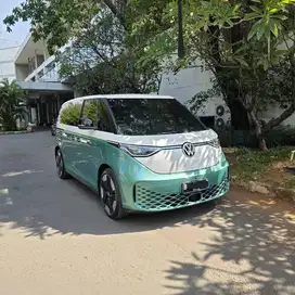 2023 Volkswagen VW ID Buzz EV Listrik CBU KM 3000