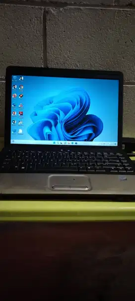 Laptop COMPAQ PRESARIO CQ40