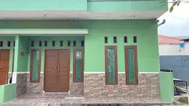 Rumah (2 Kamar) Kontrakkan Disewakan | Pinggir Jalan, area Pondok Aren