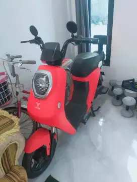 Sepeda listrik uwinfly M60