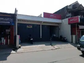 Disewakan Ruko Lokasi Strategis