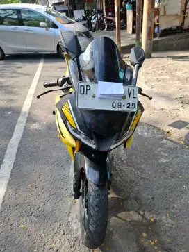 Yamaha R15  155cc 2018 kuning plat DP