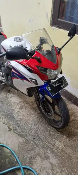 HONDA CBR 150 CBU 2013