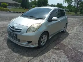 Yaris E metik 2008