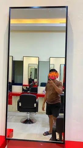 Kaca ex salon mall