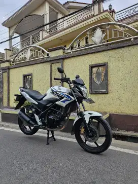 Honda cb 150r 2013