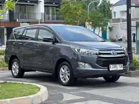 MANUAL TERAWAT! Toyota Kijang Innova 2.4 G Manual 2018 - Abu-abu