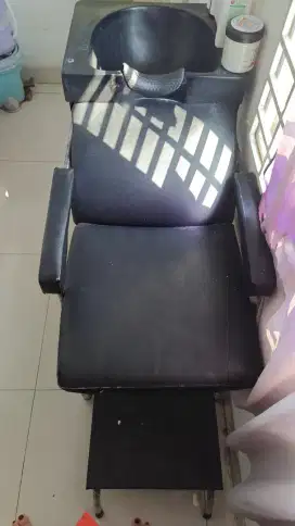Dijual tempat keramas