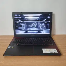 Asus Baby ROG X550VXK   i7-7700U RAM 8GB DDR4  SSD 128 GB  HDD 1 TB