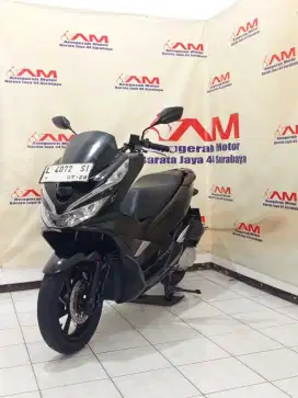 Honda pcx 150 cbs tahun 2018 warna Hitam