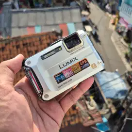 Kamera digicam lumix ft-4 normal