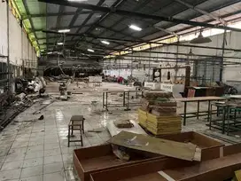 Sudirman Dijual Gudang dan bangunan rumah siap pakai