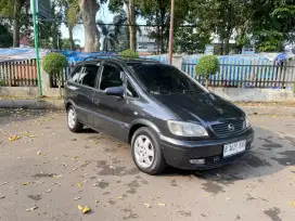 Chevrolet Zafira CD 1.8 AT tahun 2000