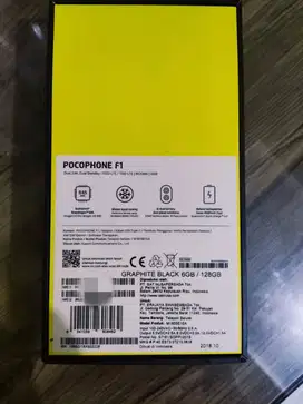 Dijual HP Pocophone F1. Kondisi Nyala. Baterai Bagus