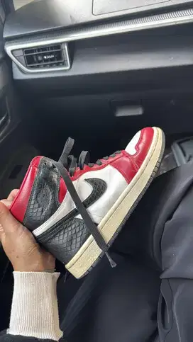 Sepatu Jordan 1 snake skin limited edition