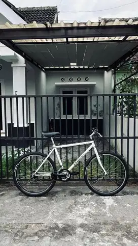 sepeda commuter bike 26 size 18.5